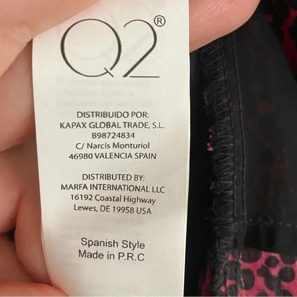 🆕Q2 Wine Red Dalmatian Print Shirt L🆕 - Picture 14 of 14